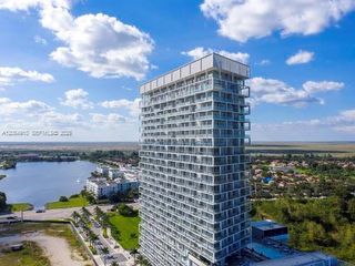 2000 Metropica Way 2009, Sunrise, FL 33323