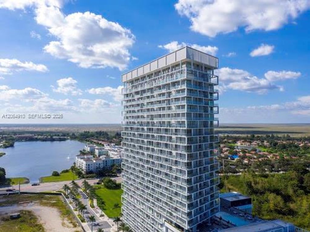 2000 Metropica Way 2009, Sunrise, FL 33323