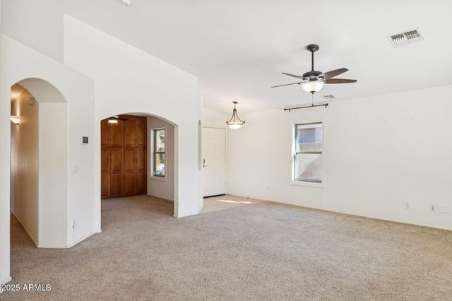 42451 W CHISHOLM Drive, Maricopa, AZ 85138