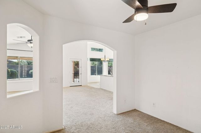 42451 W CHISHOLM Drive, Maricopa, AZ 85138