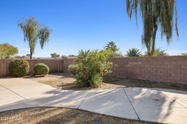 42451 W CHISHOLM Drive, Maricopa, AZ 85138