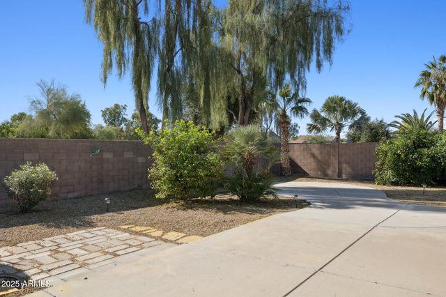 42451 W CHISHOLM Drive, Maricopa, AZ 85138