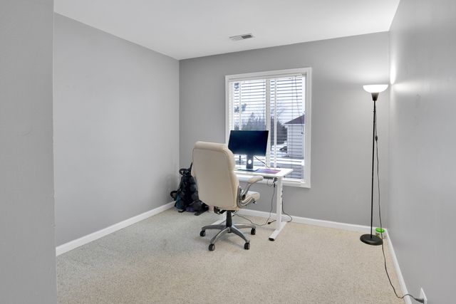 7010 Brighton Court 204, Woodridge, IL 60517