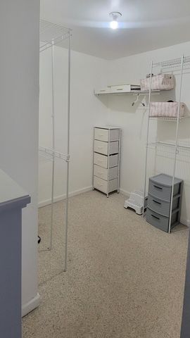 7010 Brighton Court 204, Woodridge, IL 60517