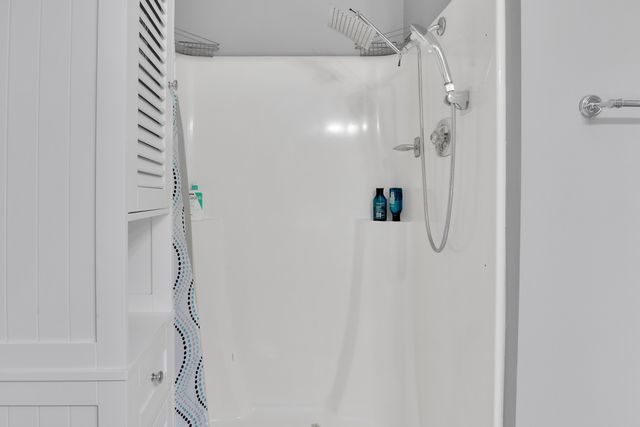 7010 Brighton Court 204, Woodridge, IL 60517