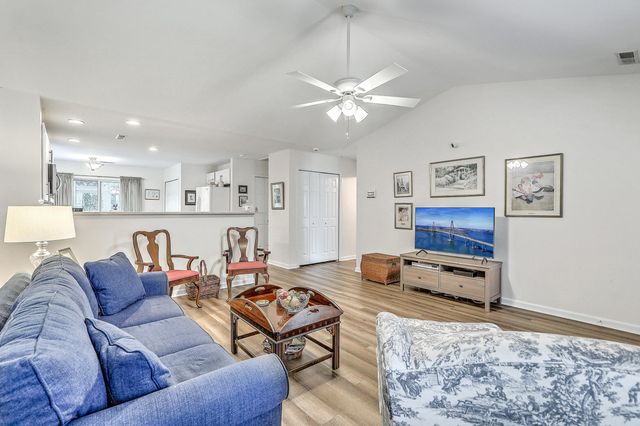 123 Macy Circle, Goose Creek, SC 29445