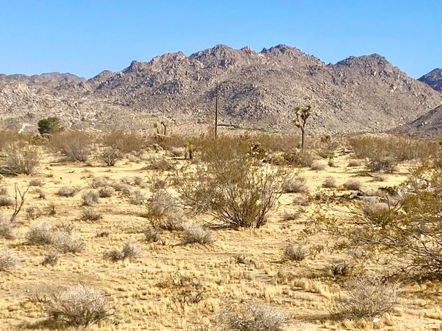 109 Border Avenue, Joshua Tree, CA 92252