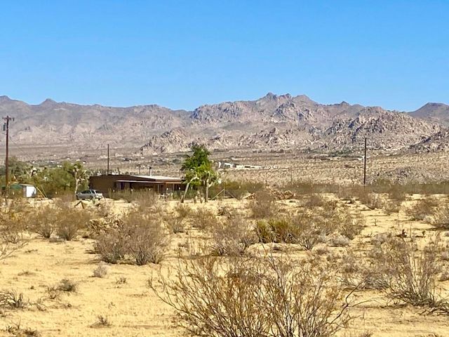 109 Border Avenue, Joshua Tree, CA 92252