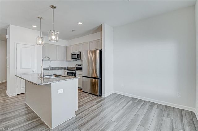 2010 Honeysuckle Vine Run, Winston-salem, NC 27106