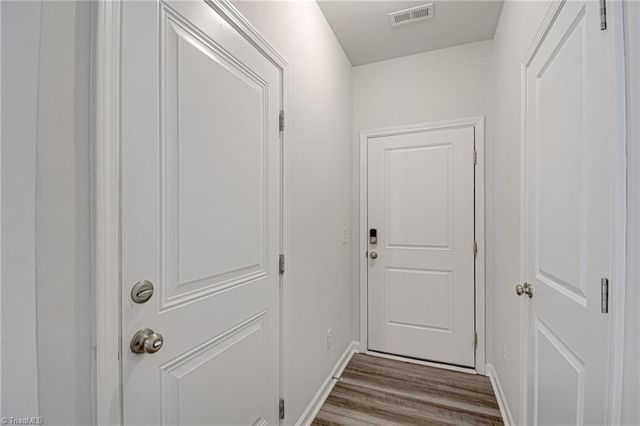 2010 Honeysuckle Vine Run, Winston-salem, NC 27106