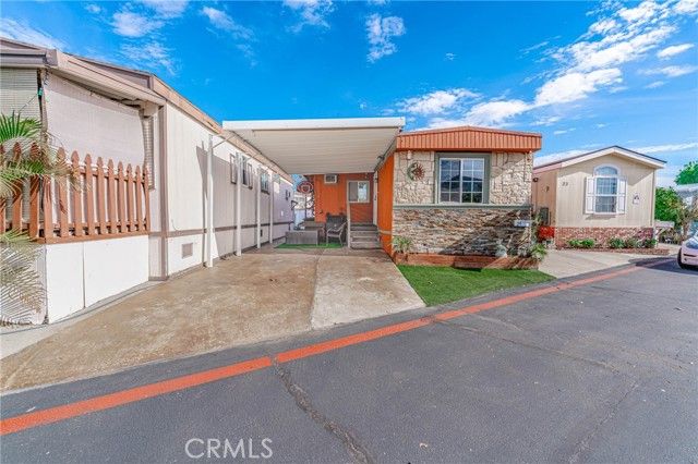 1850 W Orangethorpe 24, Fullerton, CA 92833