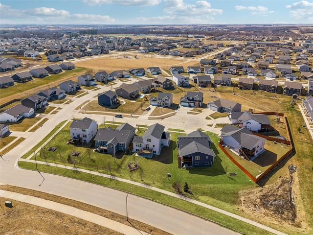 2425 SE Sawyer Pointe, Waukee, IA 50263