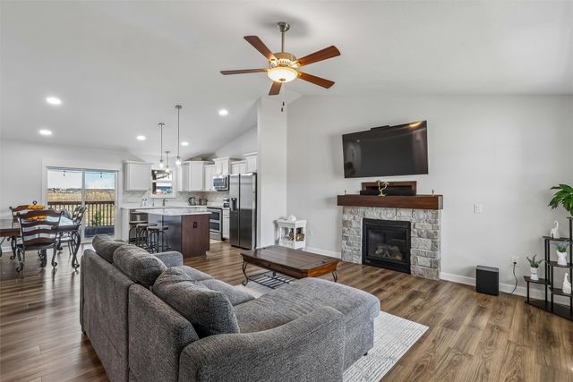 2425 SE Sawyer Pointe, Waukee, IA 50263