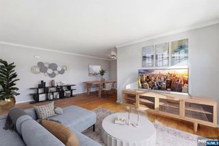 28 Knox Terrace, Wayne, NJ 07470