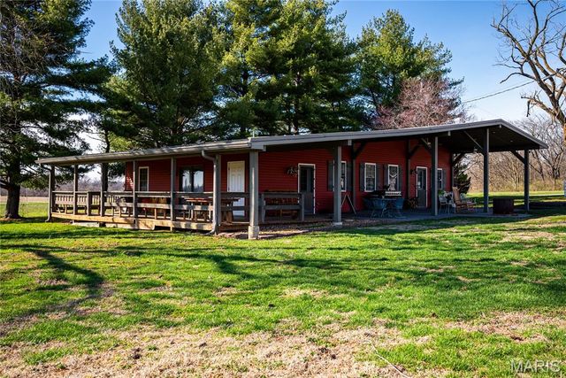 10000 Rieder Road, Lebanon, IL 62254