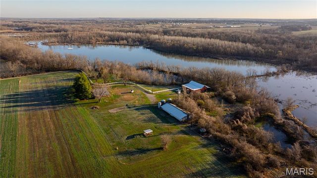 10000 Rieder Road, Lebanon, IL 62254
