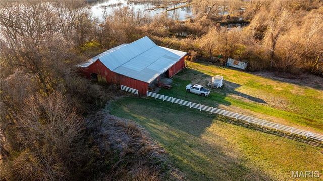 10000 Rieder Road, Lebanon, IL 62254