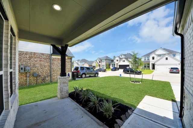 24522 Bradbury Woods Drive, Spring, TX 77373