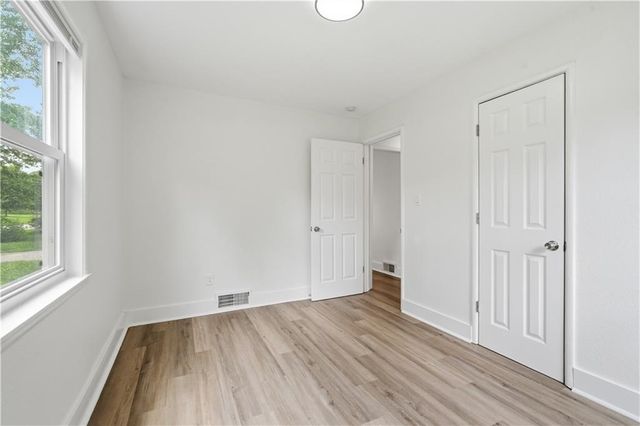 2706 W 79th Street, Prairie Village, KS 66208