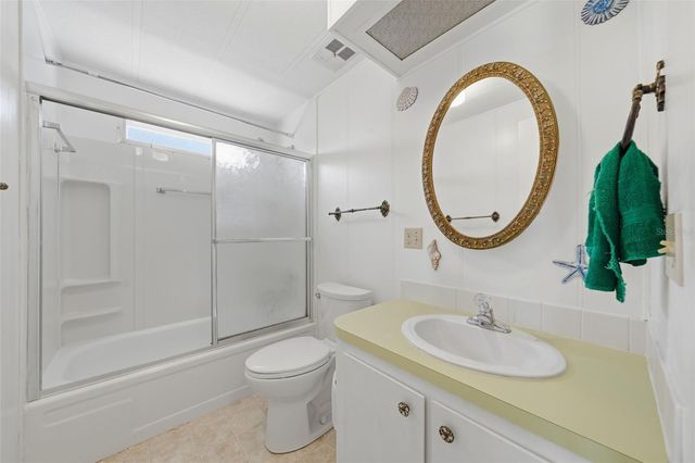 695 BUCCANEER BOULEVARD, Tavares, FL 32778