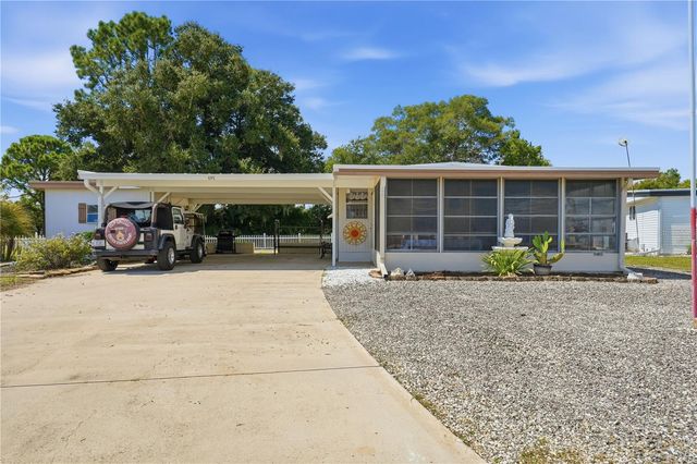 695 BUCCANEER BOULEVARD, Tavares, FL 32778