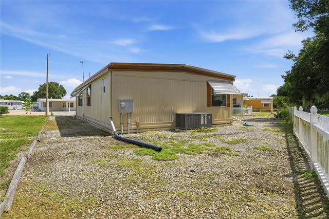 695 BUCCANEER BOULEVARD, Tavares, FL 32778