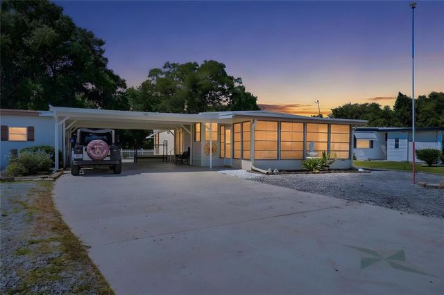 695 BUCCANEER BOULEVARD, Tavares, FL 32778