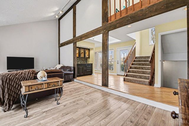 3237 South Cove Court, Deerfield Twp., OH 45039