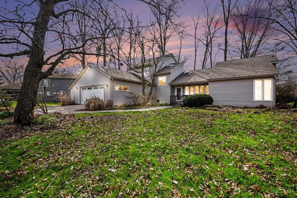 3237 South Cove Court, Deerfield Twp., OH 45039