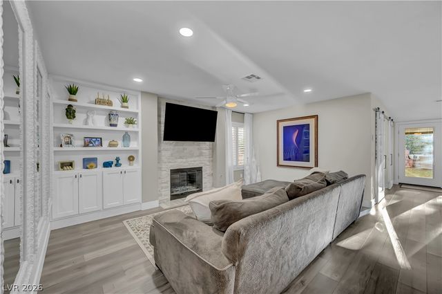 1413 Premier Court, Las Vegas, NV 89117