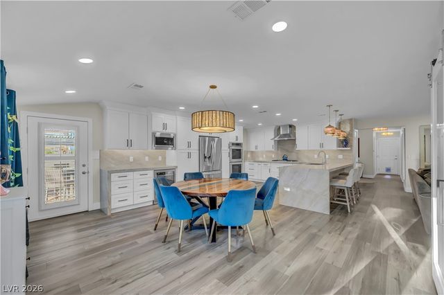 1413 Premier Court, Las Vegas, NV 89117