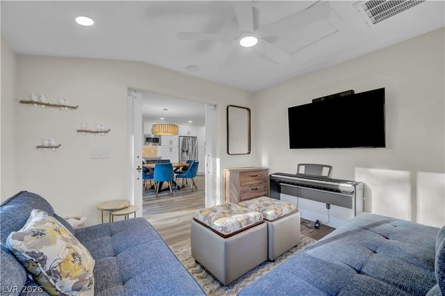 1413 Premier Court, Las Vegas, NV 89117