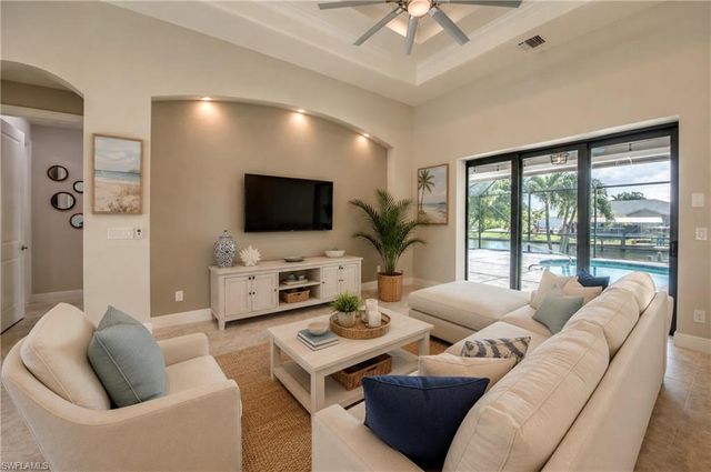 3619 SE 1st AVE, Cape Coral, FL 33904