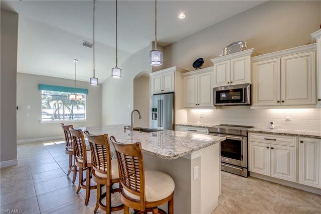 3619 SE 1st AVE, Cape Coral, FL 33904