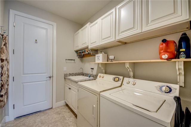 3619 SE 1st AVE, Cape Coral, FL 33904