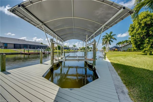 3619 SE 1st AVE, Cape Coral, FL 33904