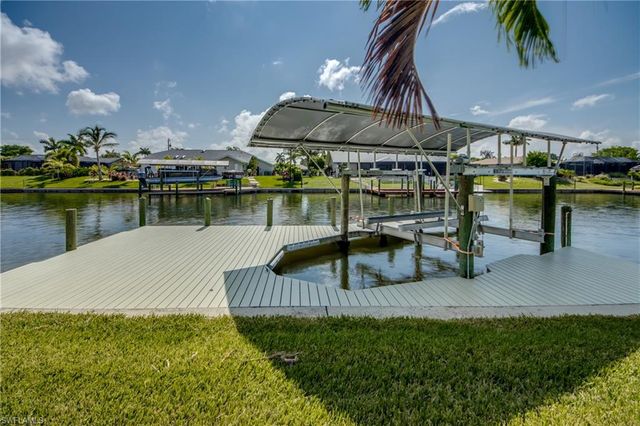 3619 SE 1st AVE, Cape Coral, FL 33904