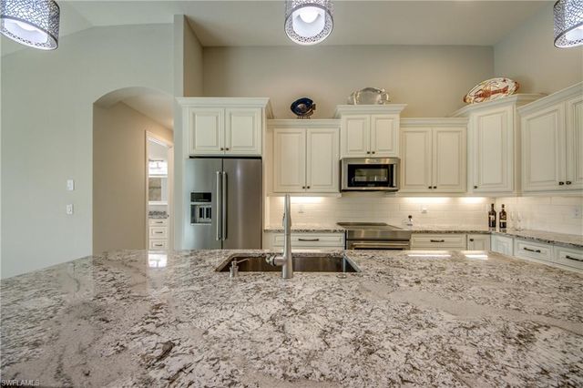 3619 SE 1st AVE, Cape Coral, FL 33904