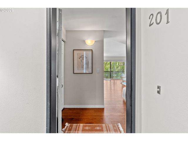 2709 Sw 2ND Ave 201, Portland, OR 97201