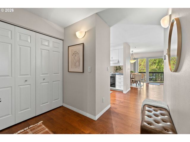 2709 Sw 2ND Ave 201, Portland, OR 97201