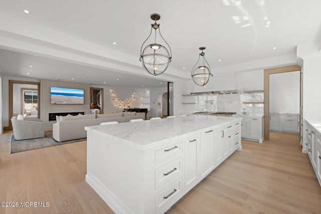 940 Barnegat Lane, Mantoloking, NJ 08738