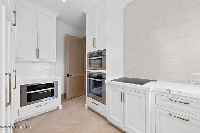 940 Barnegat Lane, Mantoloking, NJ 08738