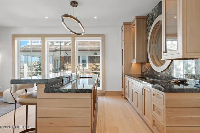 940 Barnegat Lane, Mantoloking, NJ 08738
