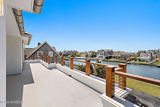 940 Barnegat Lane, Mantoloking, NJ 08738