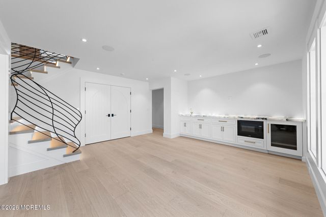940 Barnegat Lane, Mantoloking, NJ 08738