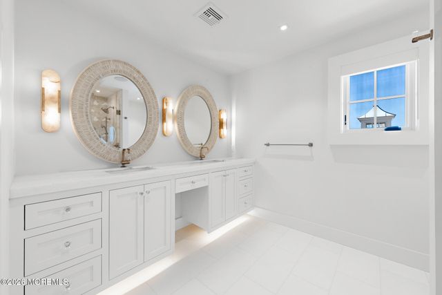 940 Barnegat Lane, Mantoloking, NJ 08738