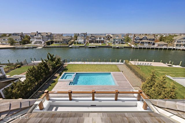 940 Barnegat Lane, Mantoloking, NJ 08738