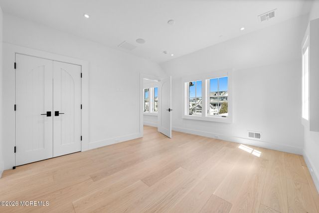 940 Barnegat Lane, Mantoloking, NJ 08738