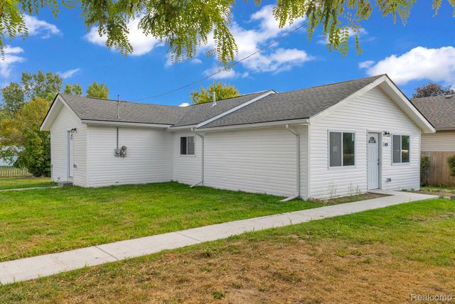 1038 Vinewood Street, Auburn Hills, MI 48326