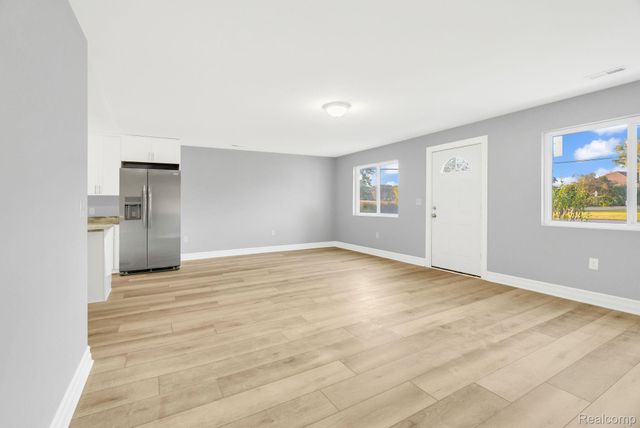 1038 Vinewood Street, Auburn Hills, MI 48326